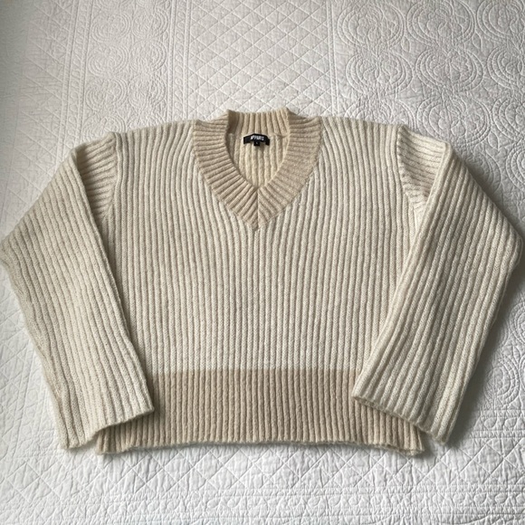 Apparis Anita Two Tone Ribbed Knit V Neck Sweater Cream Tan Large NEW - Picture 11 of 16